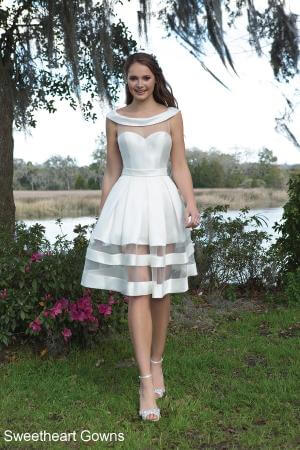 Brautkleid-Kurz-SWH-crop999x1501-resize300x450