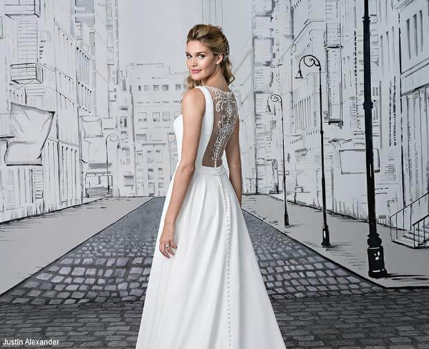 Brautkleid-SchlichteEleganz-JA-resize620x504