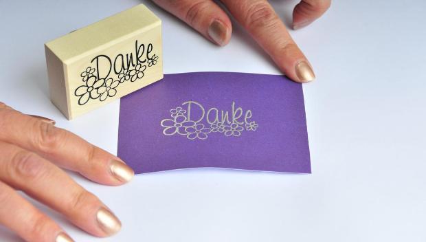embossing-fertig-crop1199x681-resize620x352