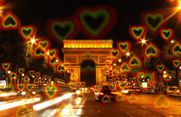 herzbrille-arc-de-triomphe