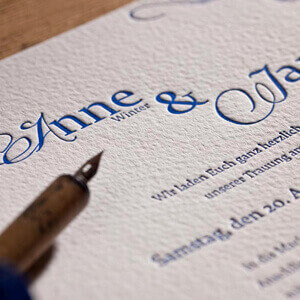 karte-letterpress-blau-stift
