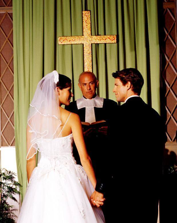 Trauzeugen bei der Hochzeit - rechtliche Bestimmungen - weddix