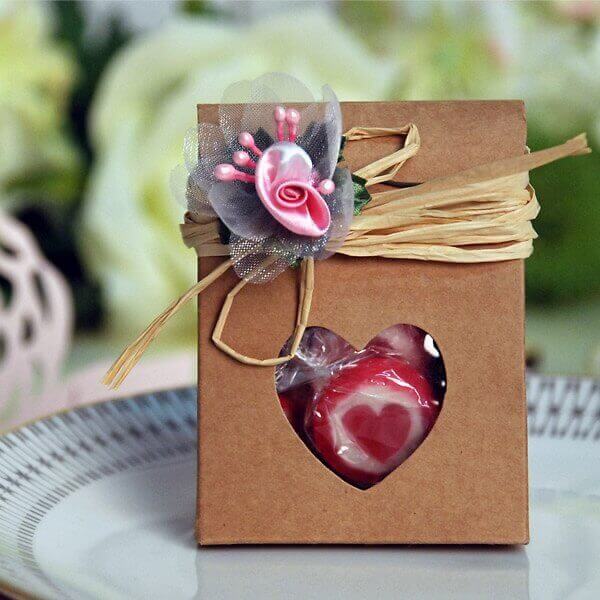 Gastgeschenktuete-herz-vintage