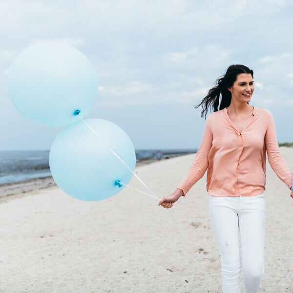 hochzeitsballons-blau-pastell